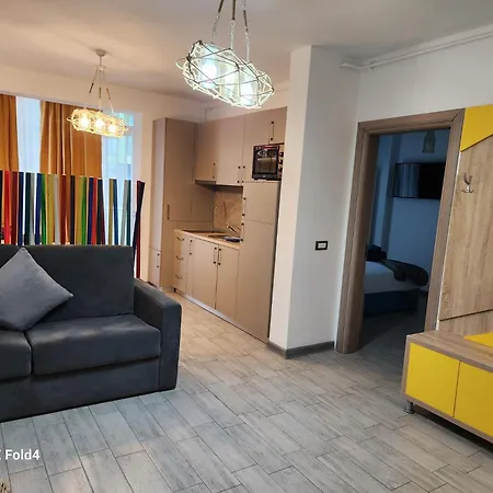 Azizi Luxury Blaxy Pool & Piscina Interioara Incalzita * Năvodari