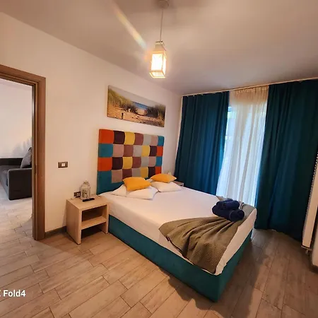 Azizi Luxury Blaxy Pool & Piscina Interioara Incalzita Năvodari